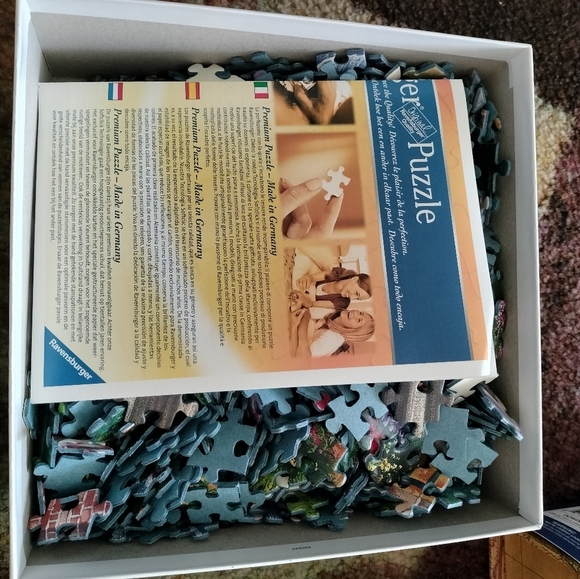 Ravensburger Premium Puzzle "Romantic Cottage" 1000 pc - Picture 6 of 8